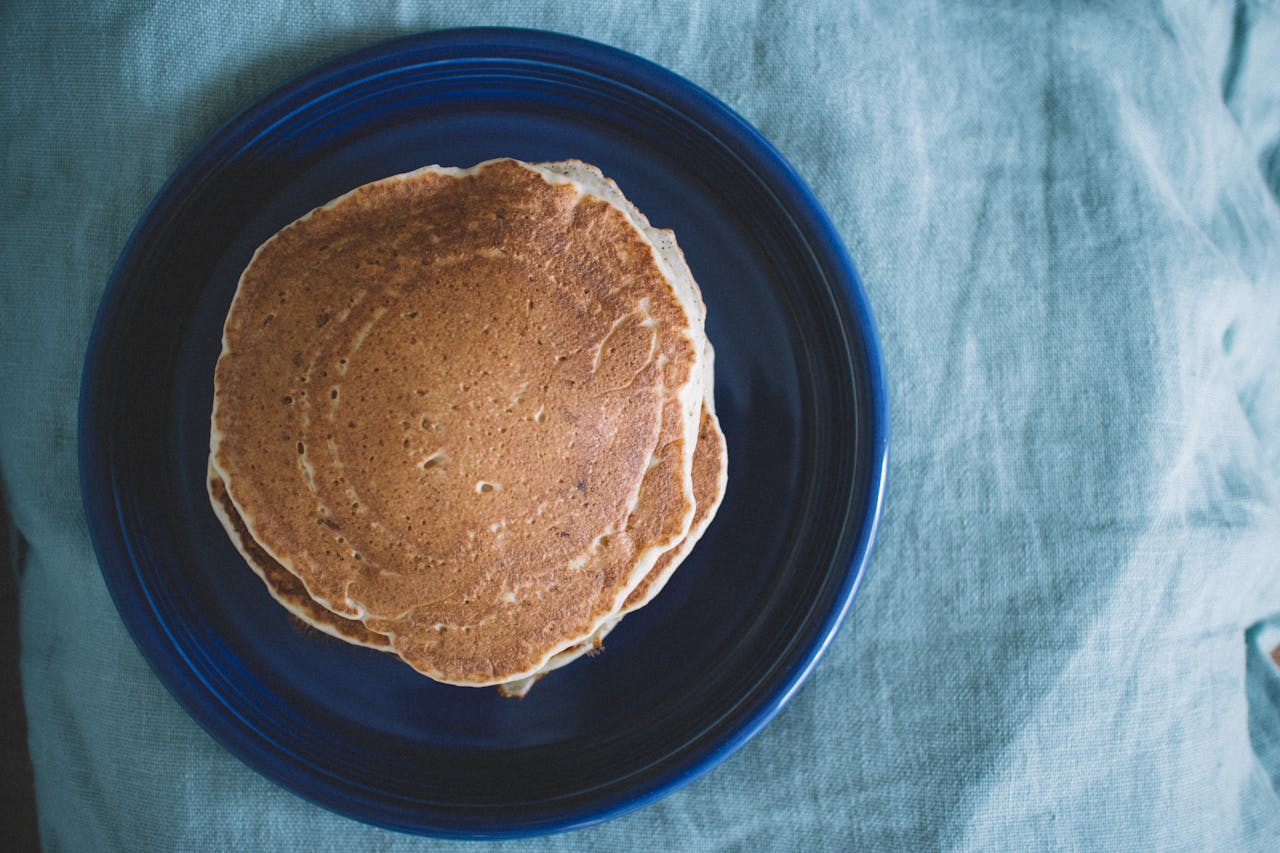 High-Protein Pancakes with Whey Protein Isolate